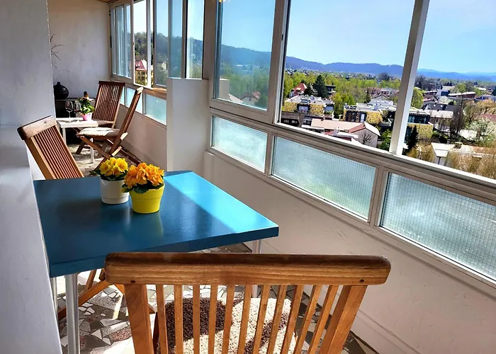 Beautiful Apartment In The Nicest Part Of Town